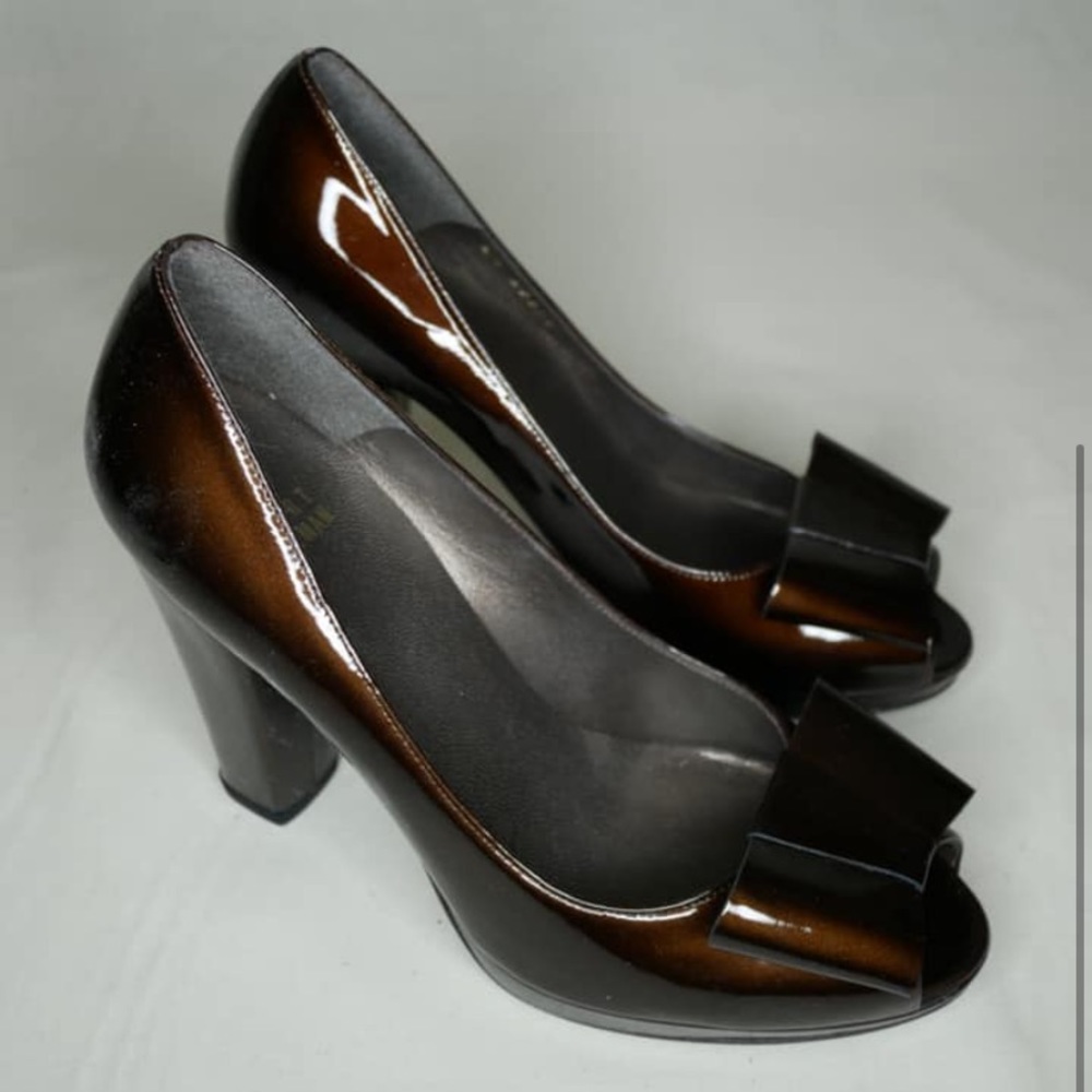 NEW Stuart Weitzman Pumps